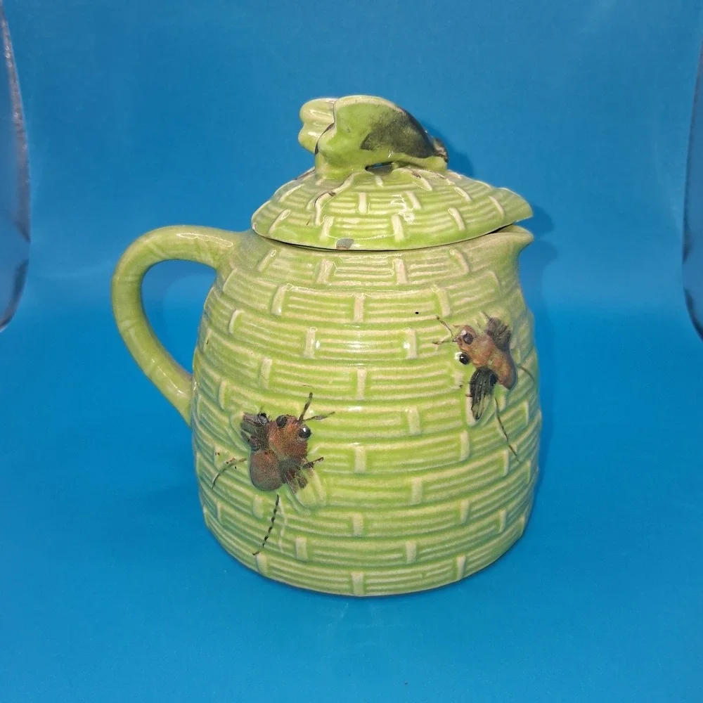 Vintage Green 3D Bee Creamer/Honey Pot Cottagecore Collectible Ceramic EUC